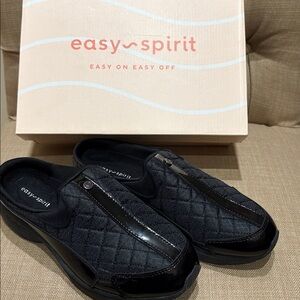 Easy Spirit Slip on Travel Time Quilted  Shoes